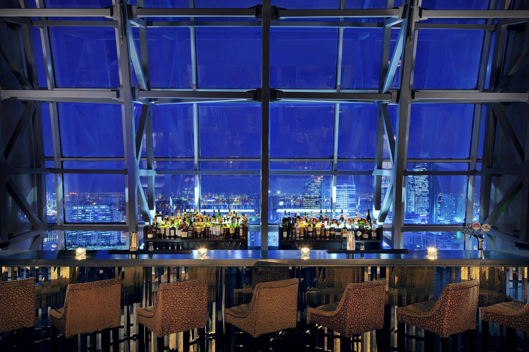 阿斯塔纳万豪酒店 阿斯坦纳 外观 照片 The bar at the 83rd floor